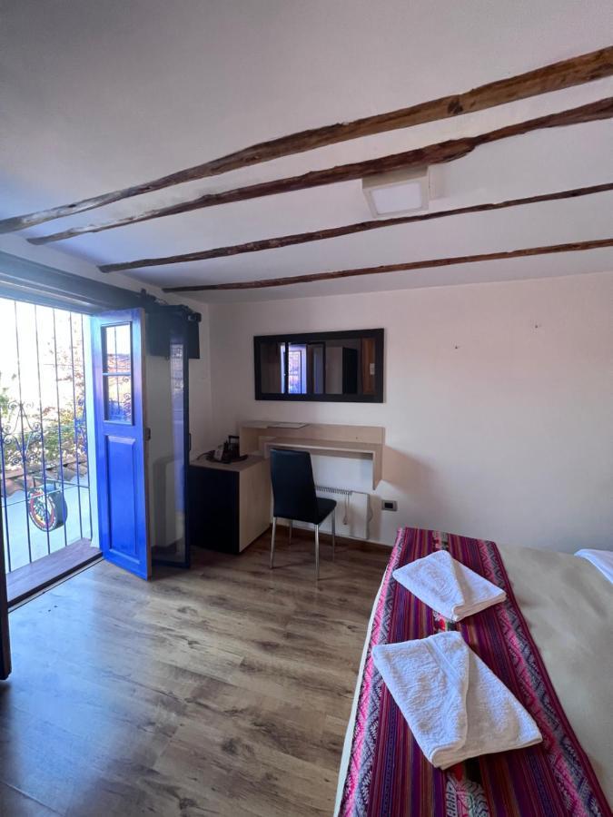 Casona Les Pleiades Bed & Breakfast 2*