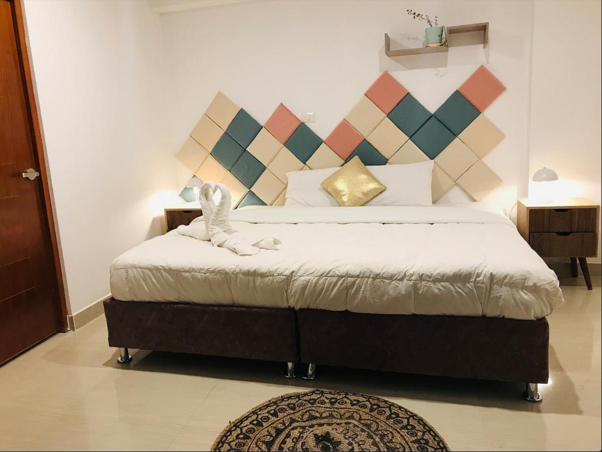 Hotel Peru *