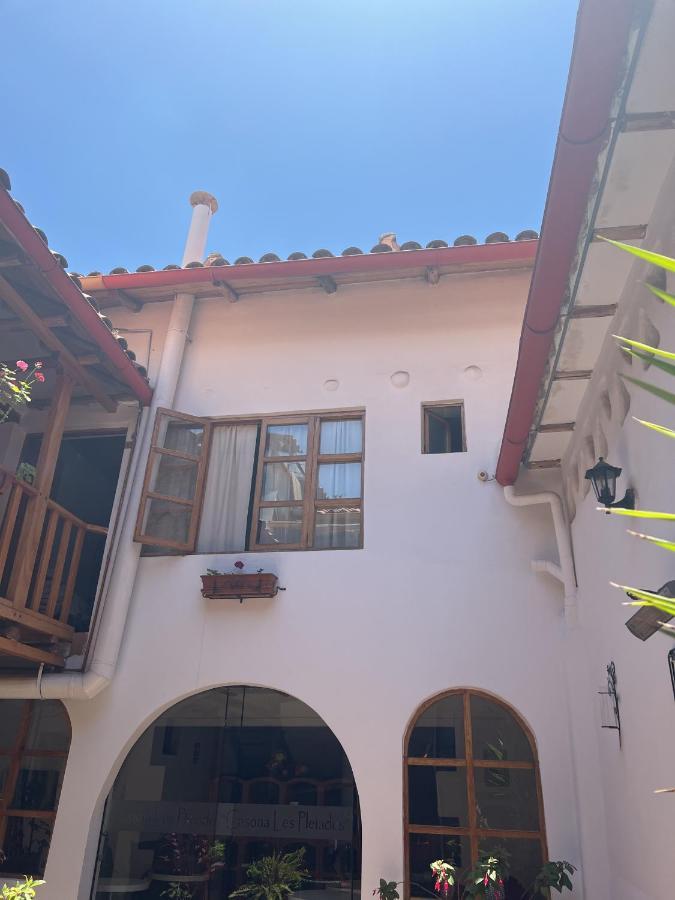 Bed & Breakfast Casona Les Pleiades 2*