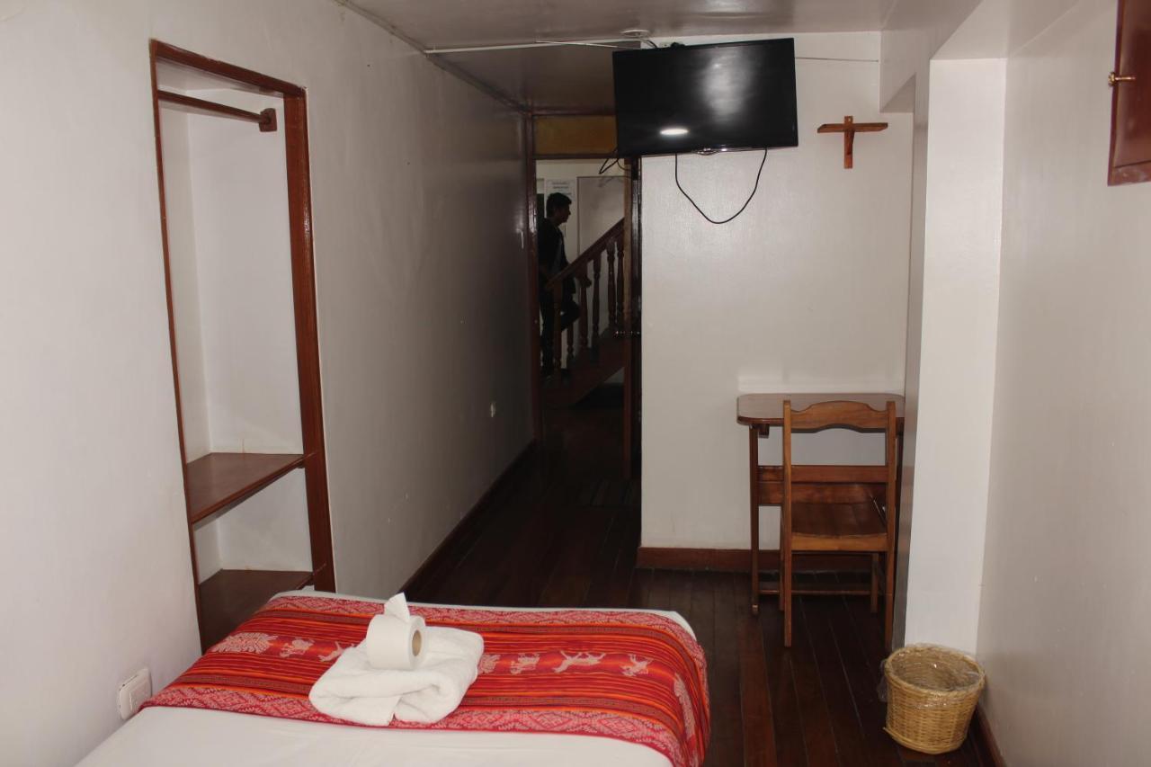 Hostal Turistico Illapa Cusco 119 *