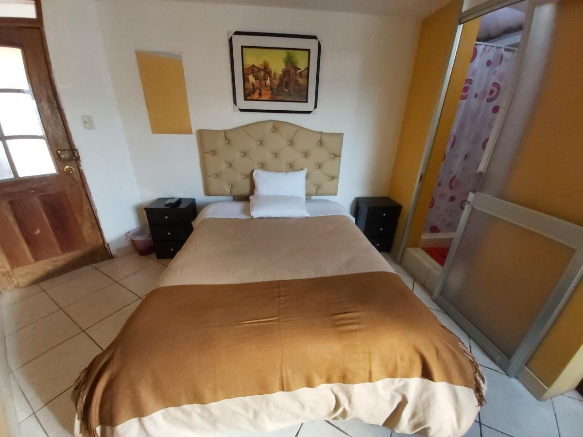 Tayta Wasi Hotel *