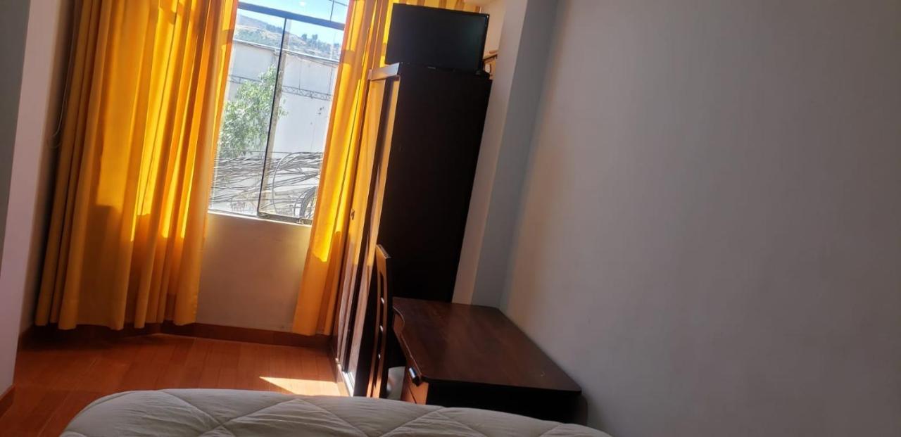 A Un Minuto Del Aeropuerto Sientase En Casa Apartment