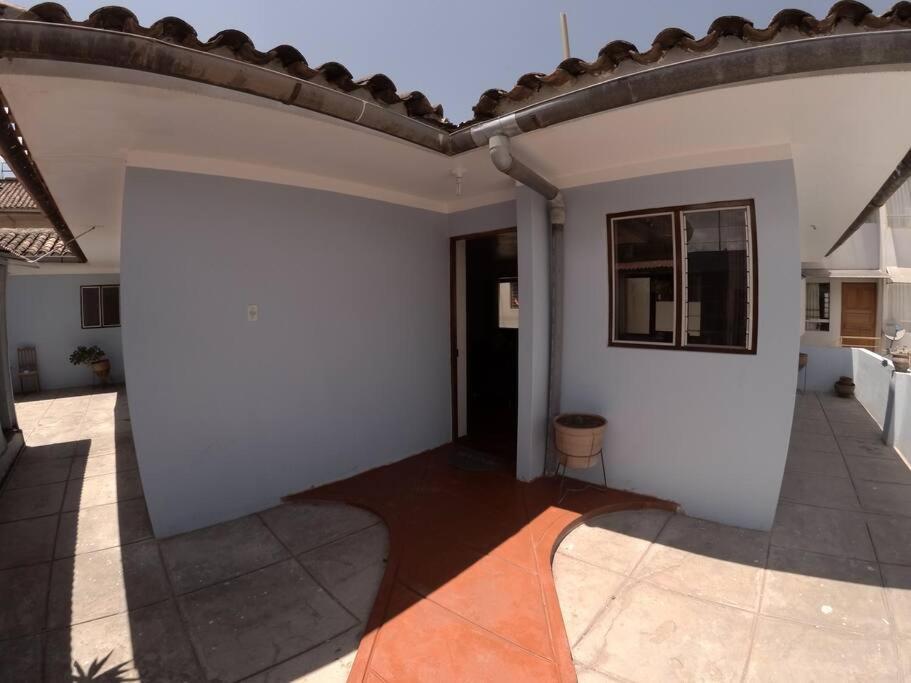 Apartamento Centric & Cozy With Garage