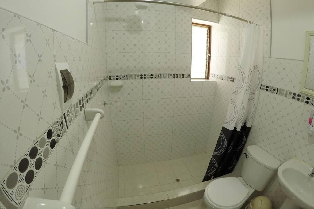 Centric & Cozy With Garage Apartamento Cuzco