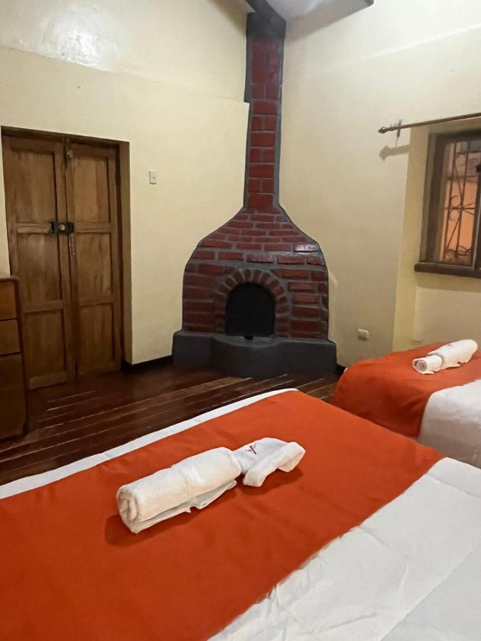 Pensión Hostal Andenes De Alabado