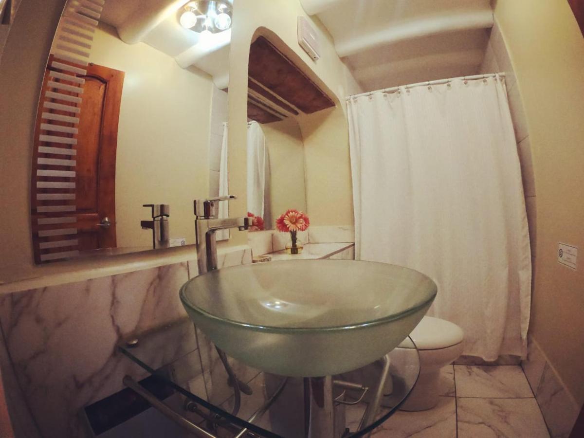 Inn Kori Gems