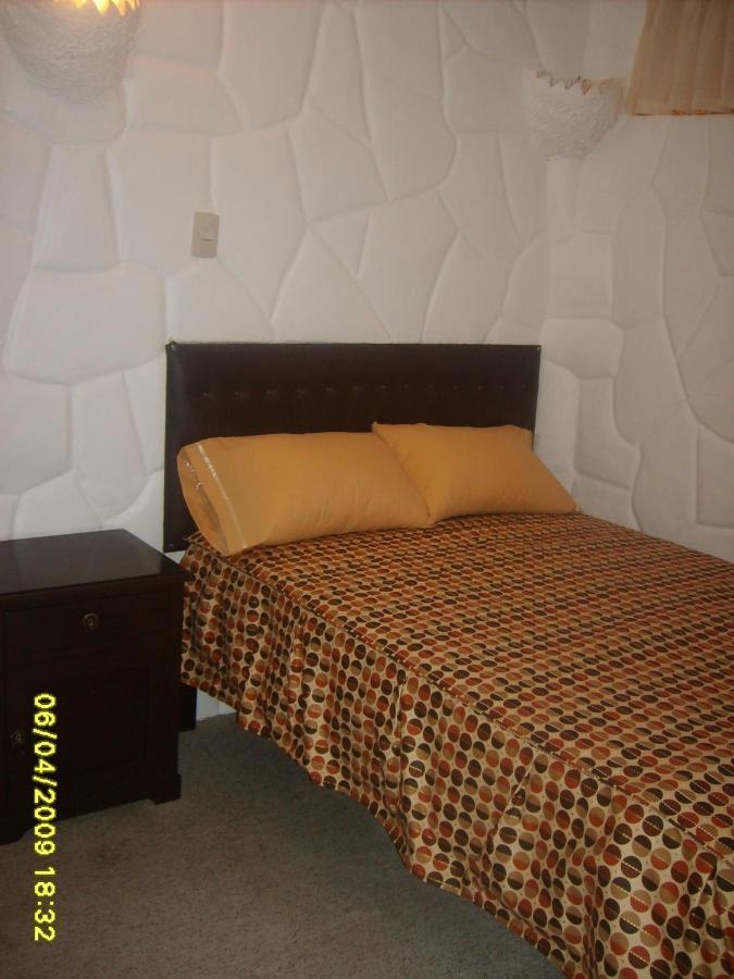 Hostal Holiday Cusco *
