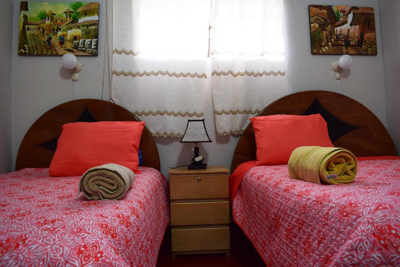 Carlos Apartment *