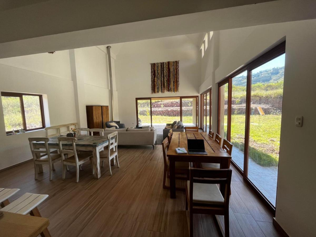 Apus Retreat House Pousada