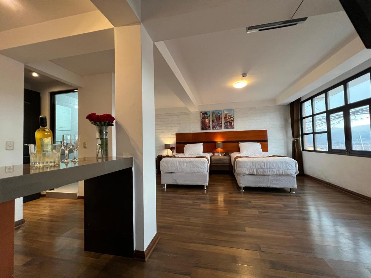 The Balcony Hotel 3*