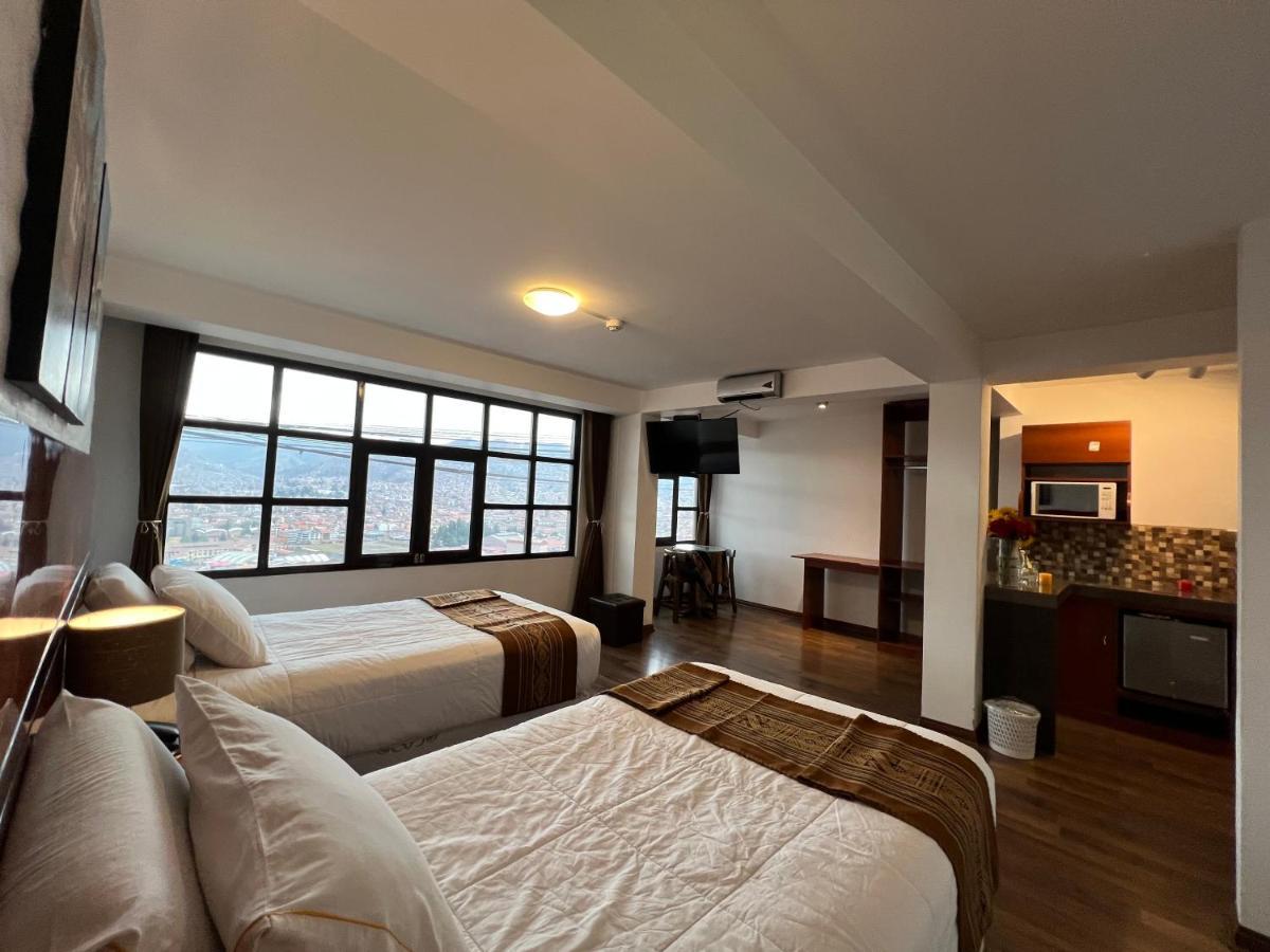 The Balcony 3*