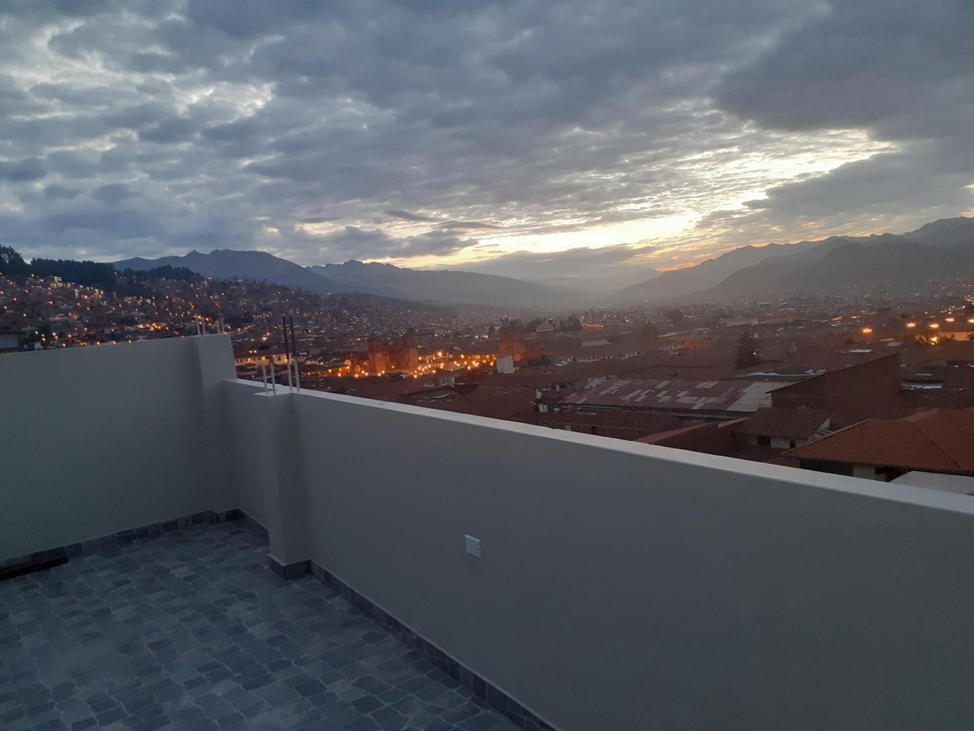 Guest house Hostal Kuntur Cusco 2*