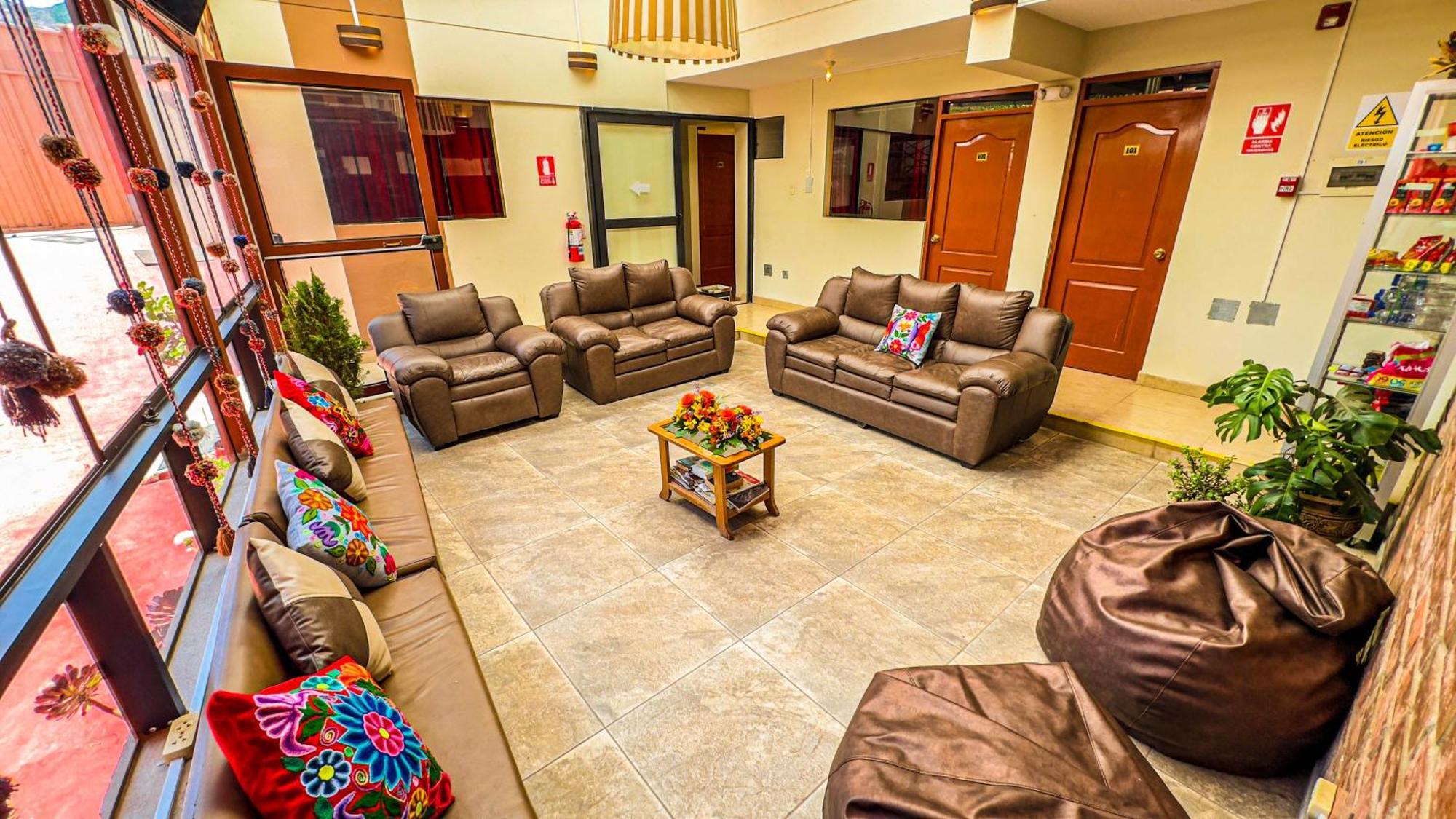 Hostal Andean Atoq