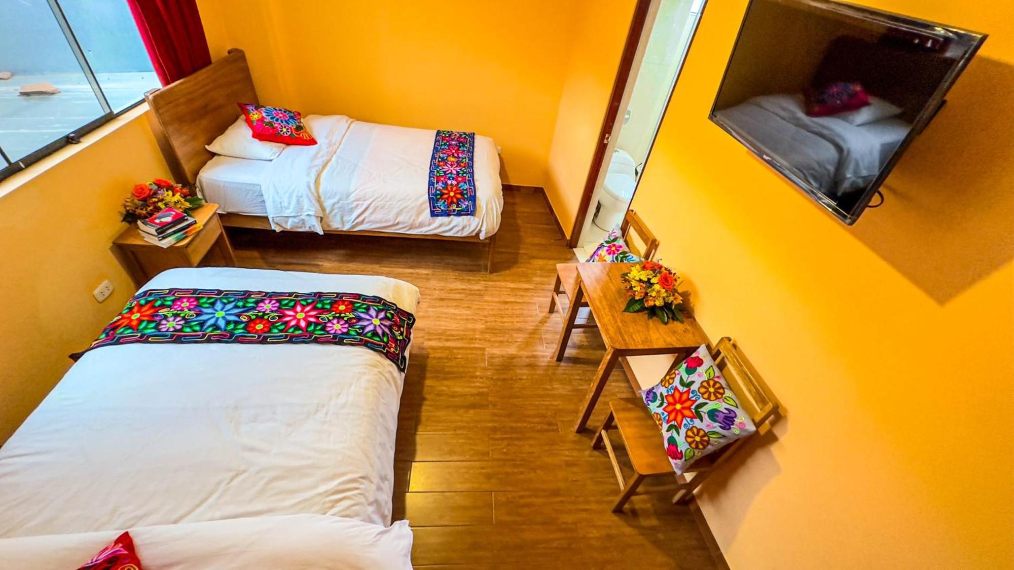 Andean Atoq Hostal