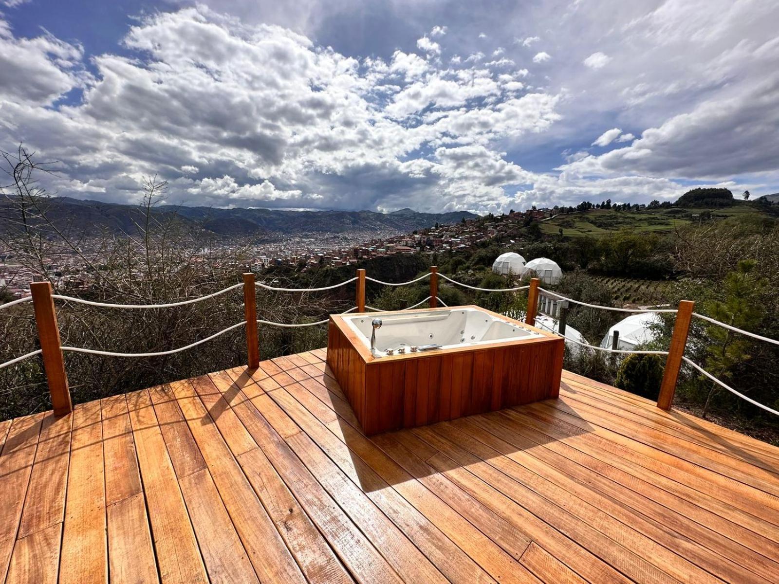 Sky Domes Luxury tent *