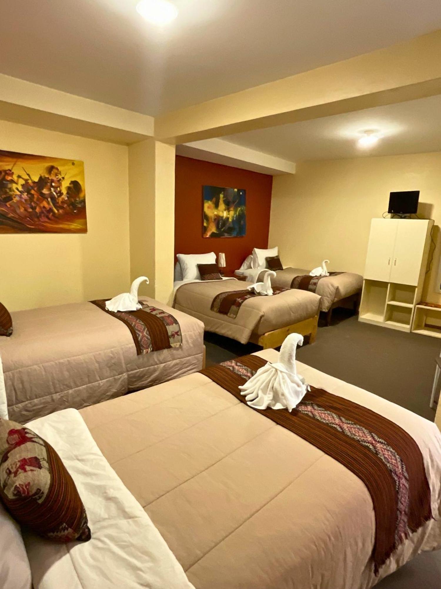 Andean Host 3*