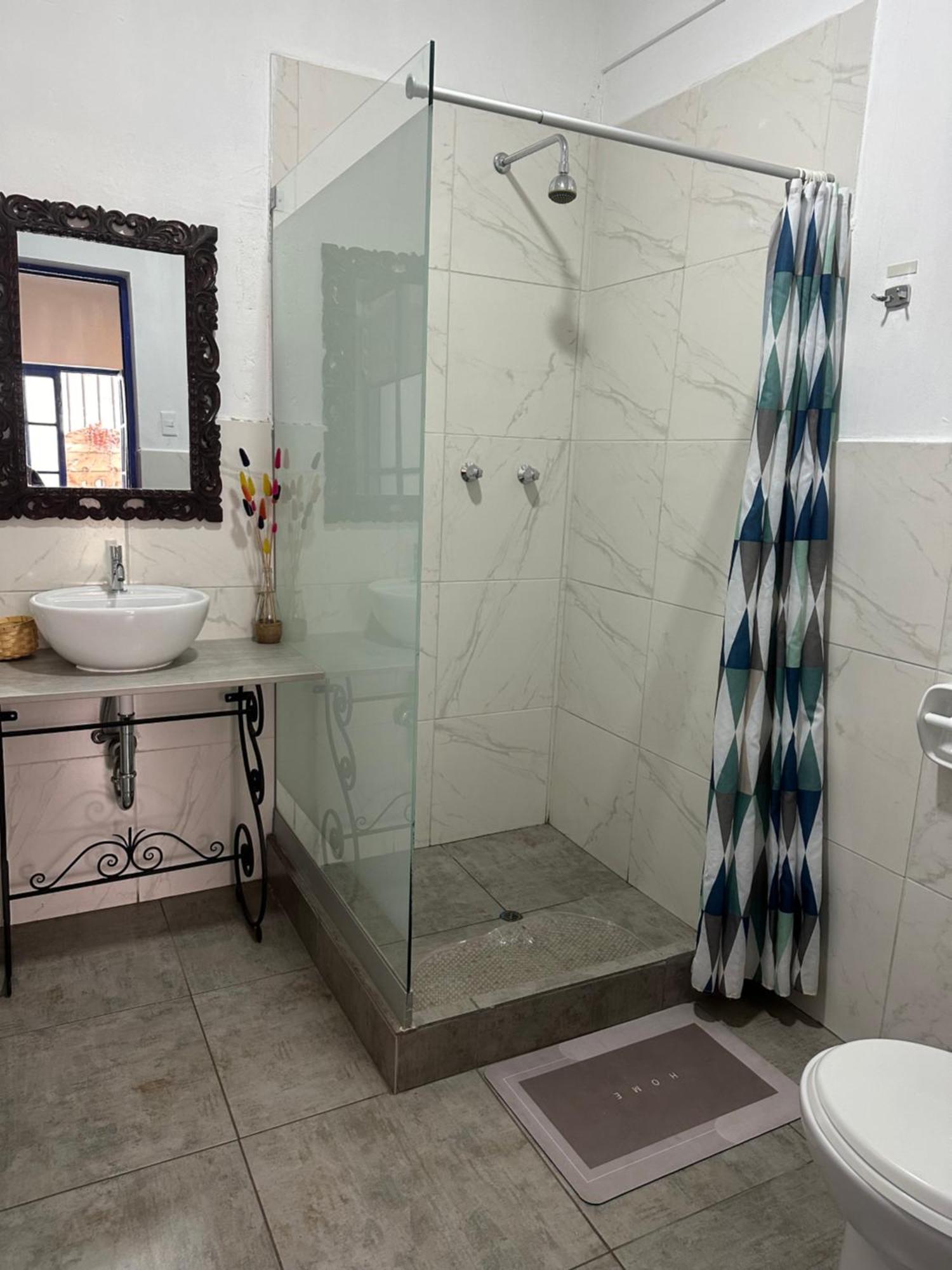 Yuraqtampu- Pardo Guest house *
