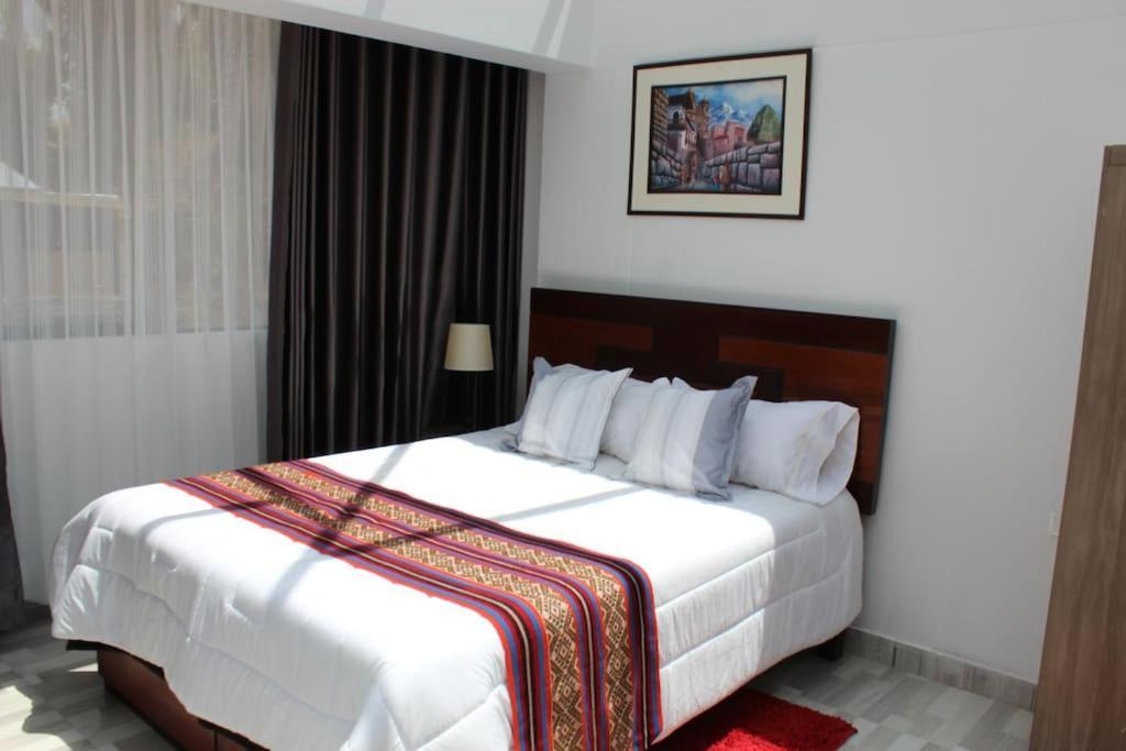 Private Bedroom In Centre Apartment