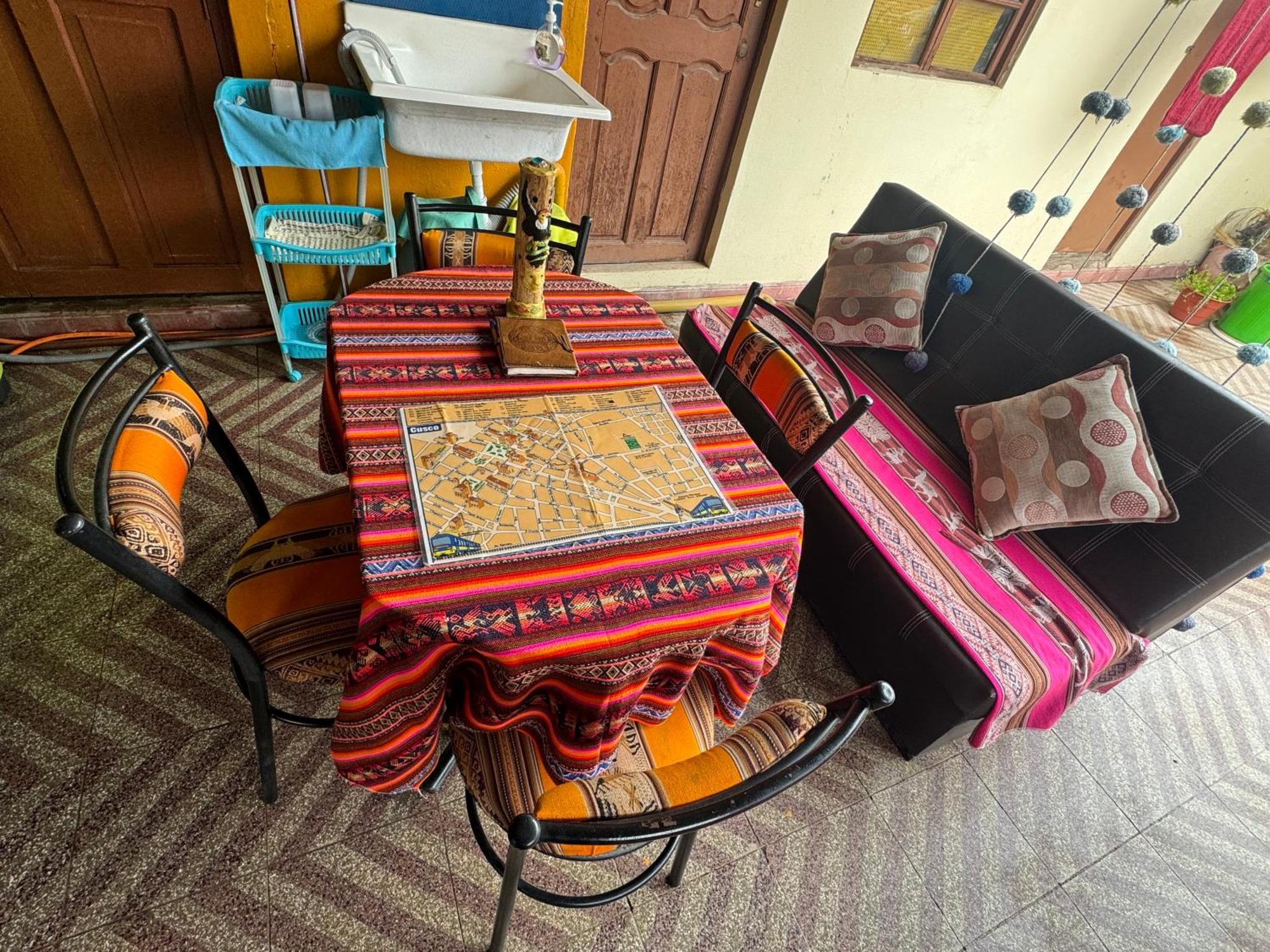 Cozy With Terrace Center Apartment