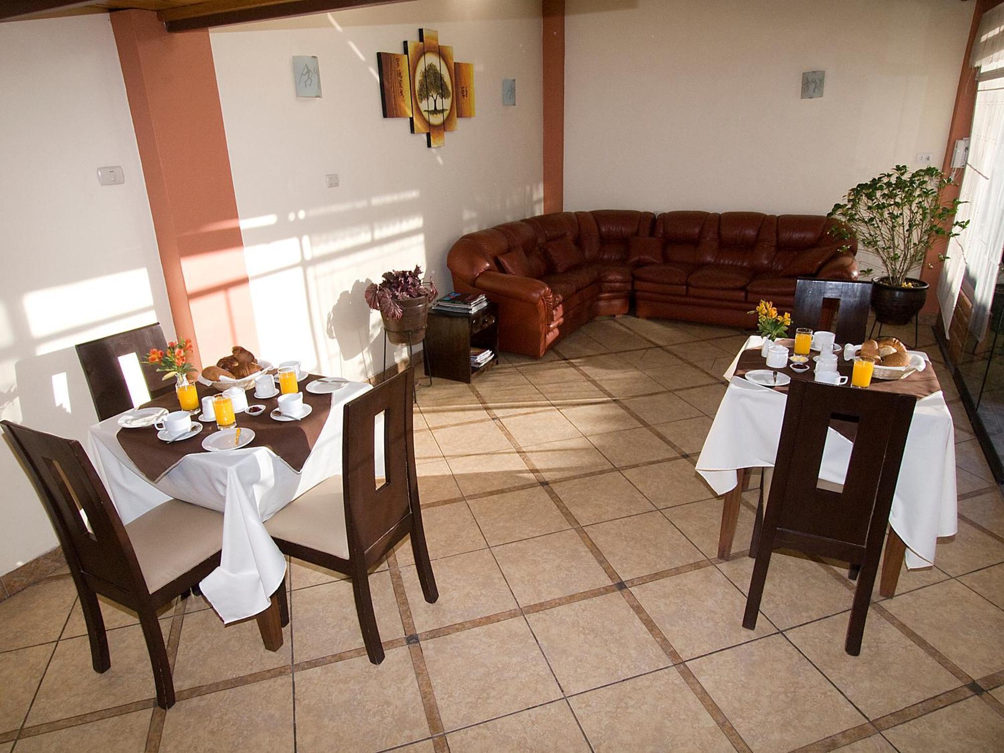 Hotel Samichay 3*