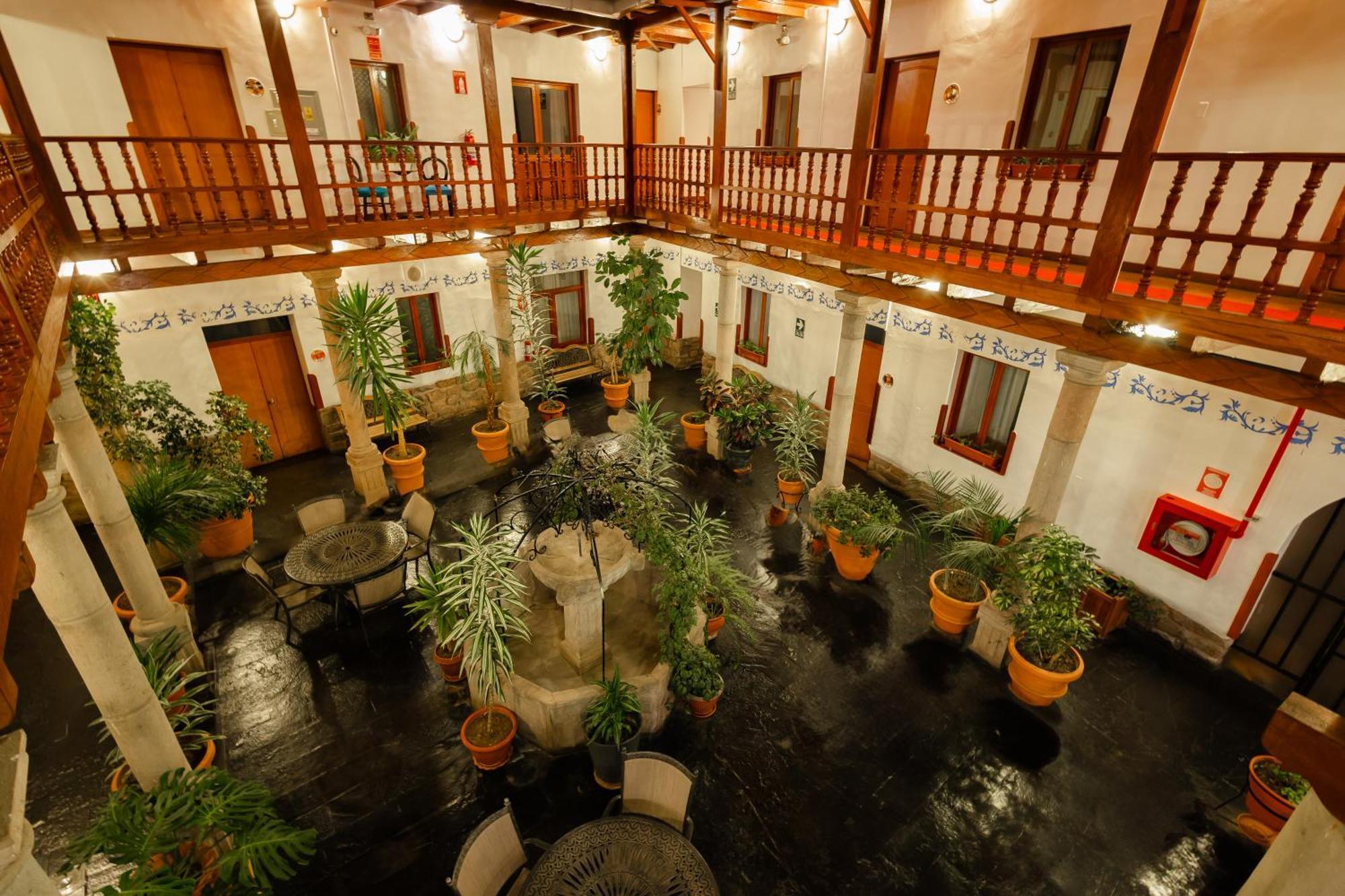 Hacienda Plaza 3*