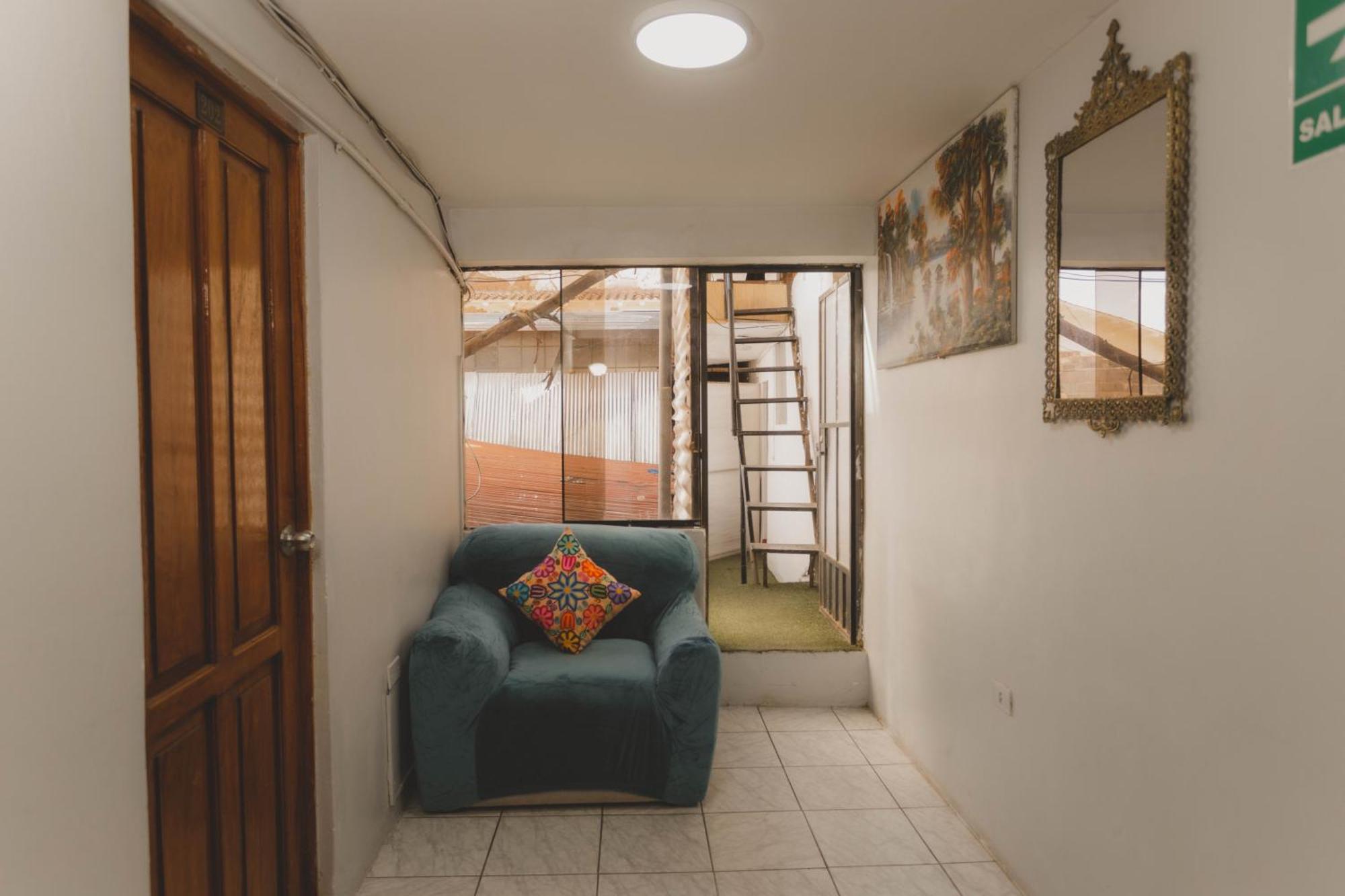 Lucios Guest house *