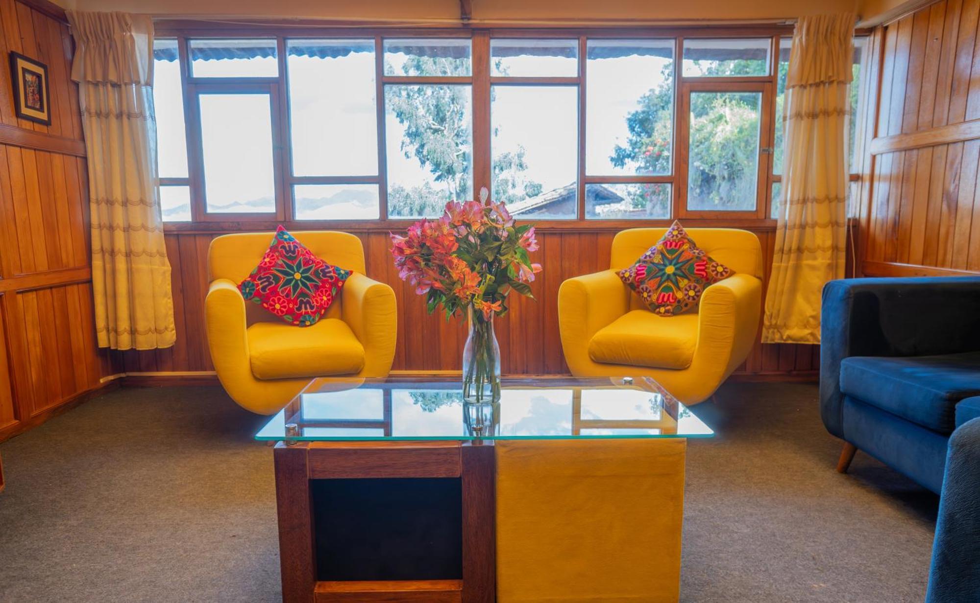 Warm And House With Spectacular View Of Pensión