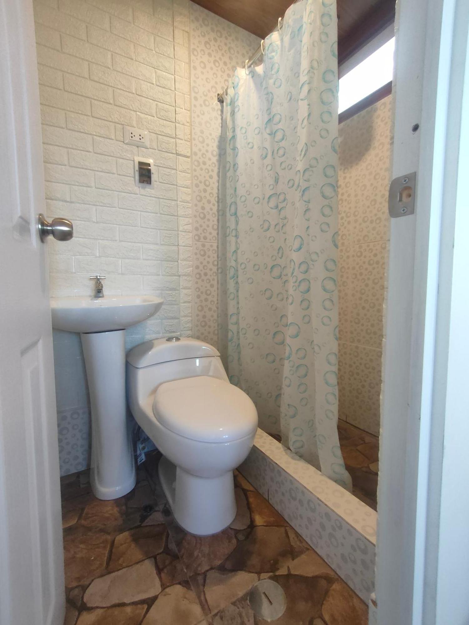 Guest house Kapaq