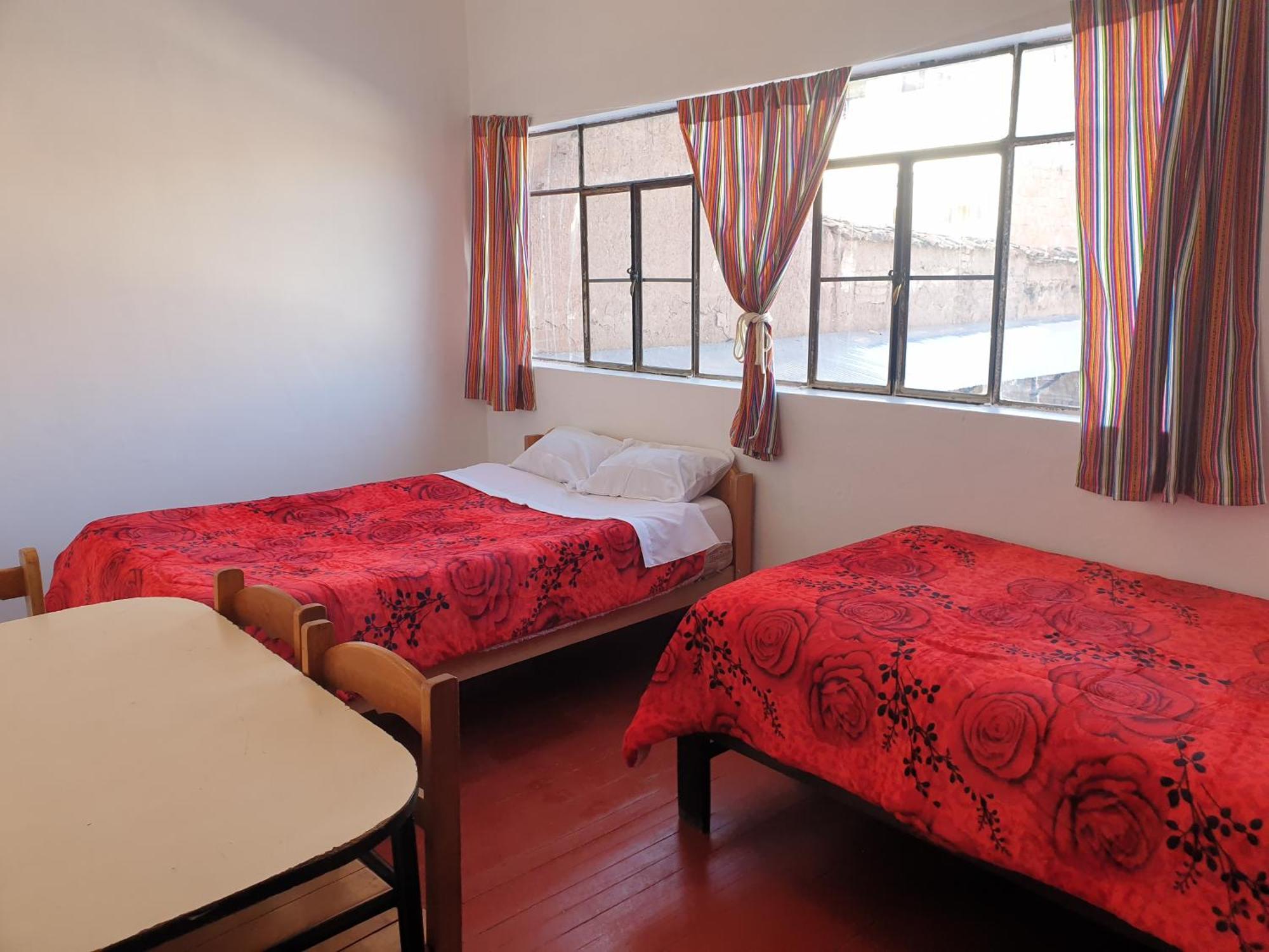 Sk Hostel *