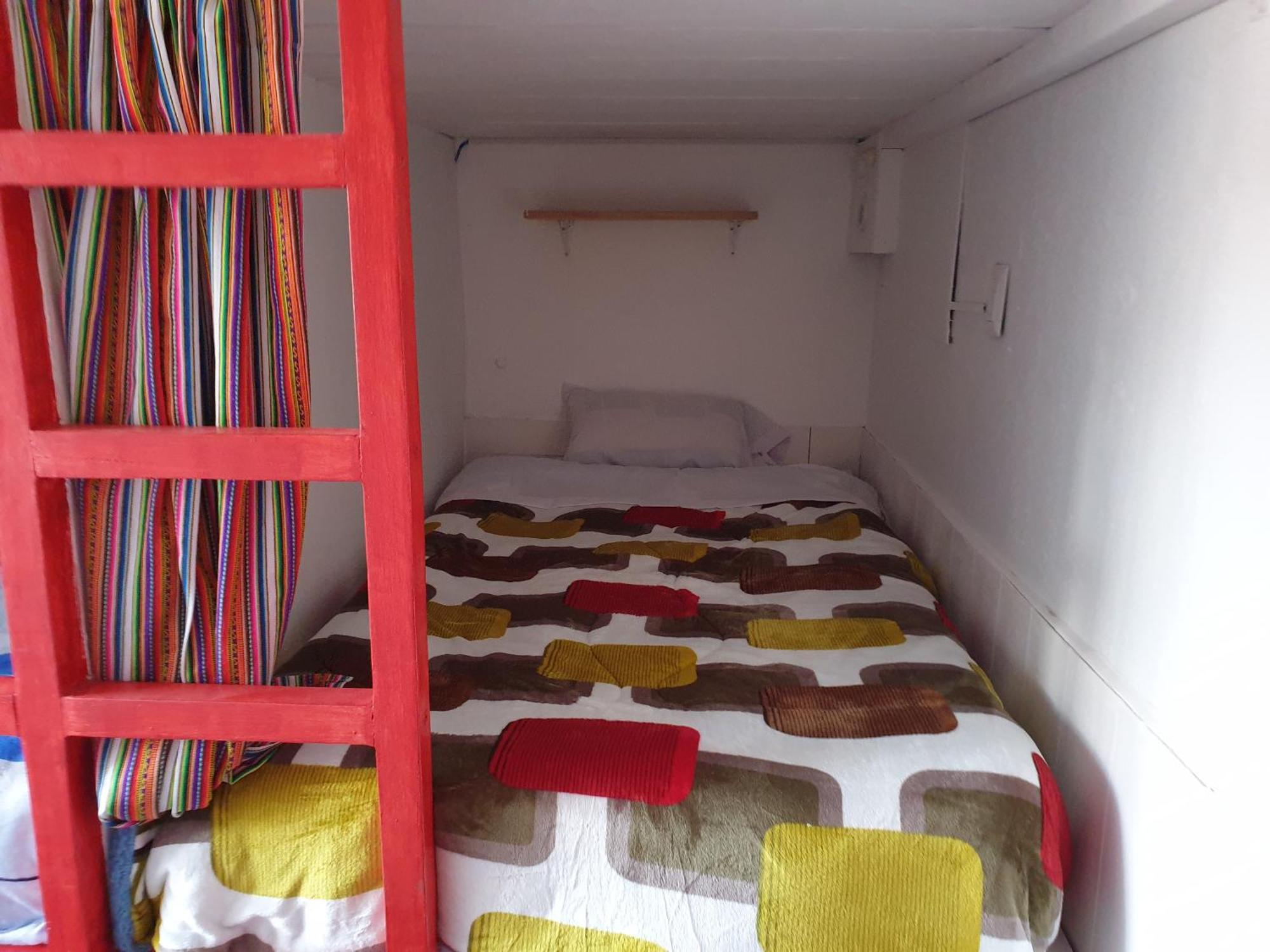 Hostel Sk *