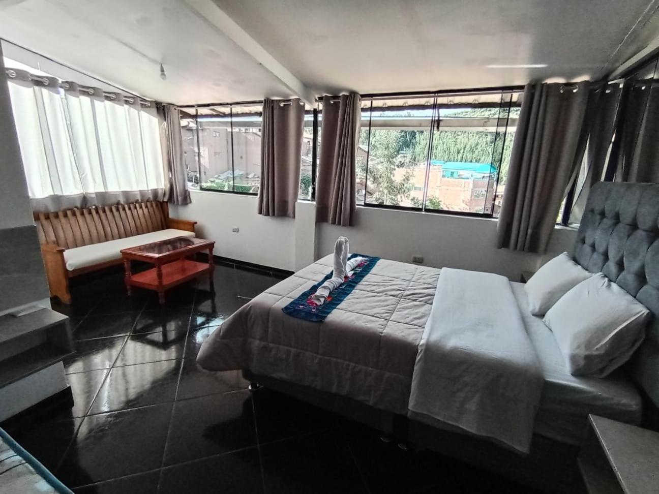 La Rasa Hotel *
