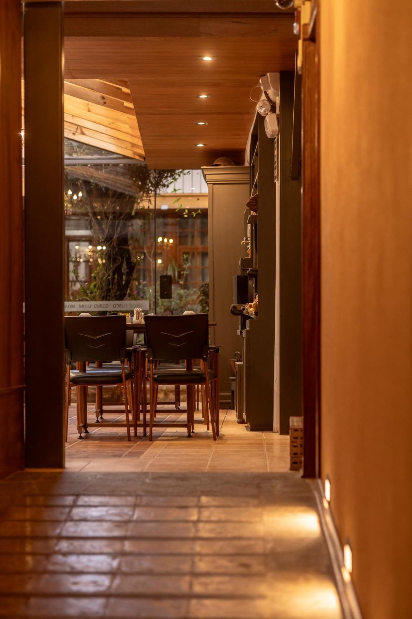 Moaf Boutique 3*