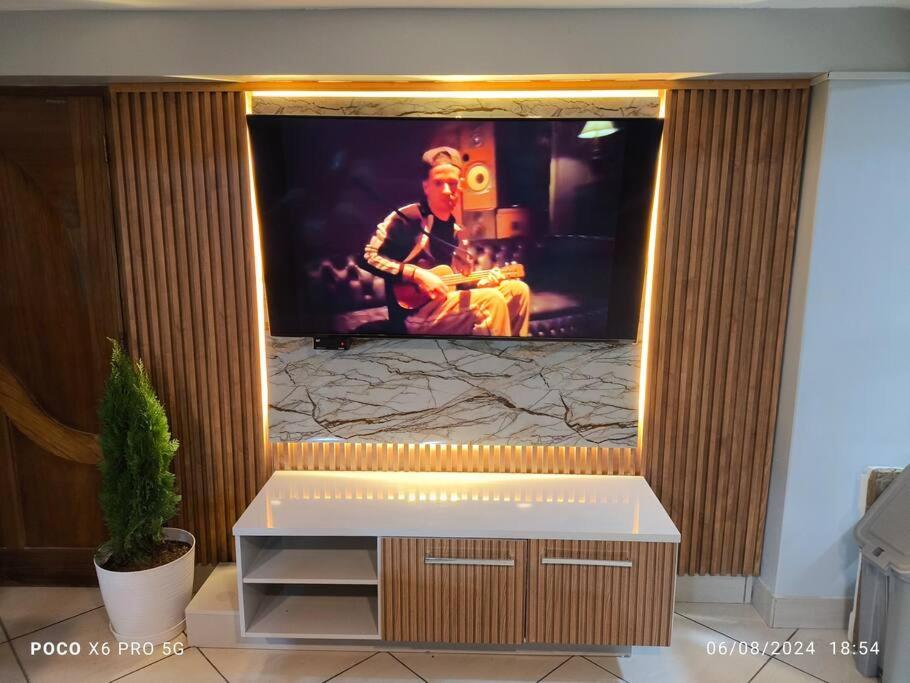 Plaza Penthouse *