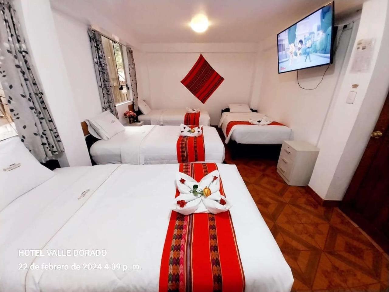 Qosqollay Plaza 3*