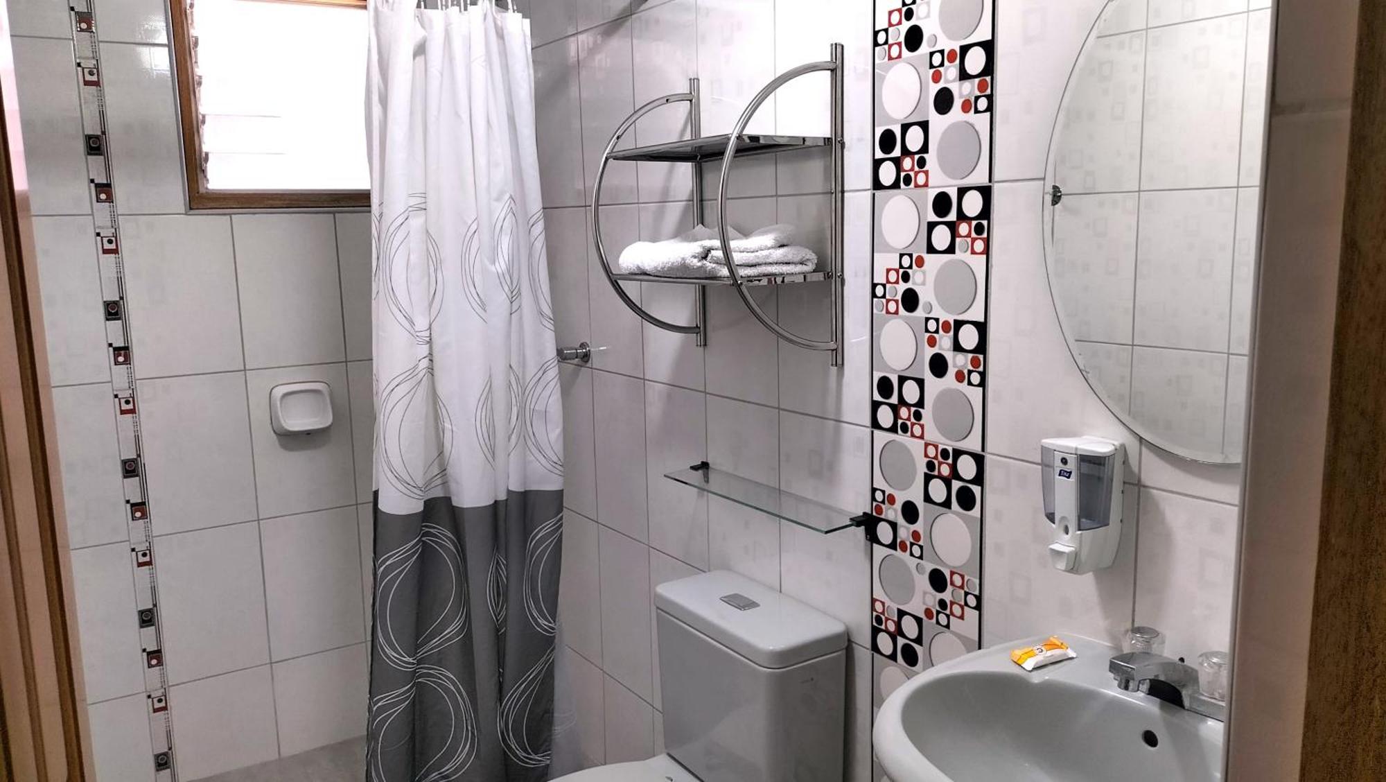 Residencial Plaza Espana Bed & Breakfast *