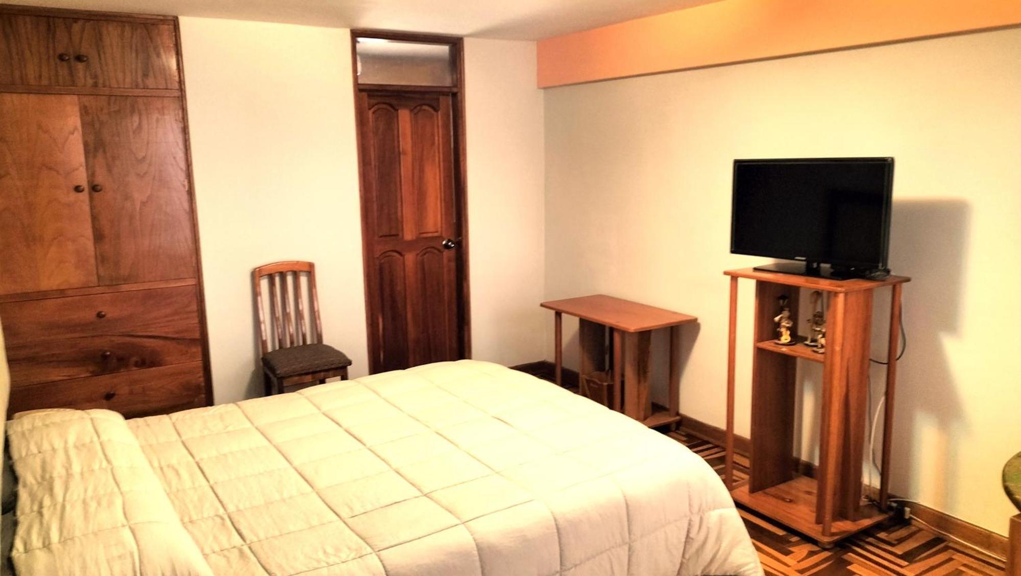 Residencial Plaza Espana Bed & Breakfast