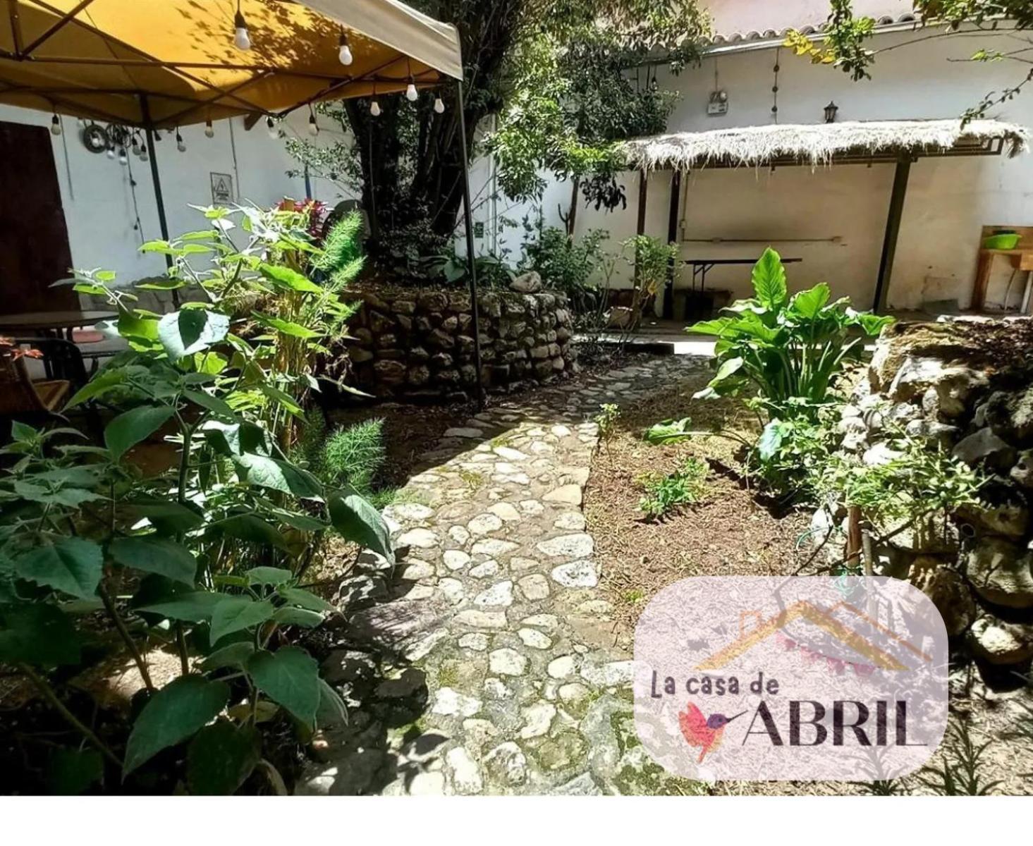 Guest house La Casa De Abril *