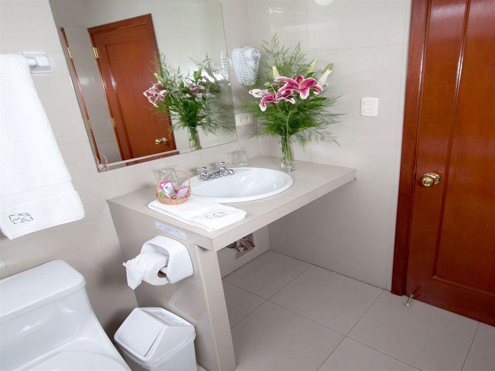 Kenamari Hotel 3*