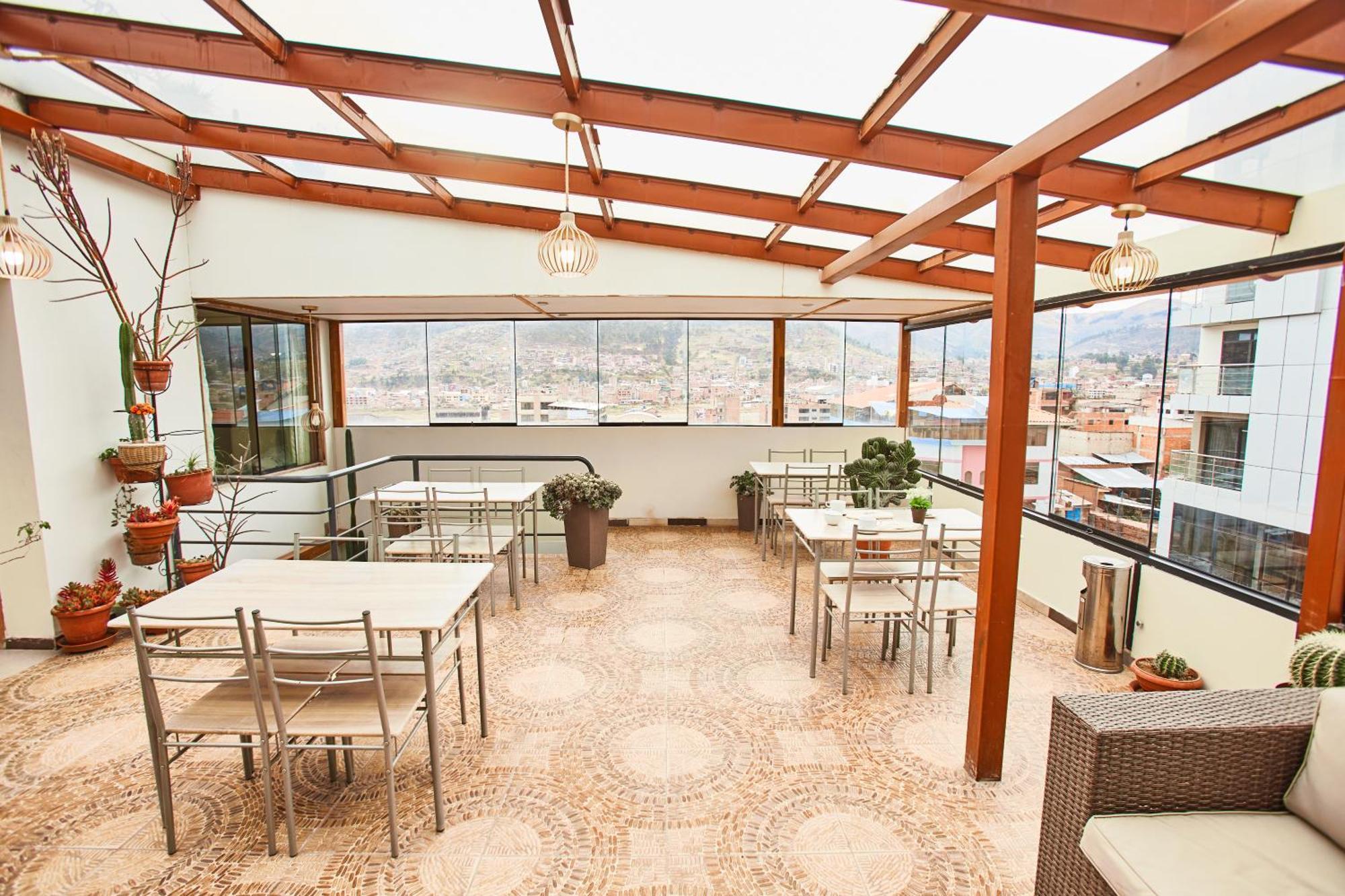 Hotel Inti Tampu
