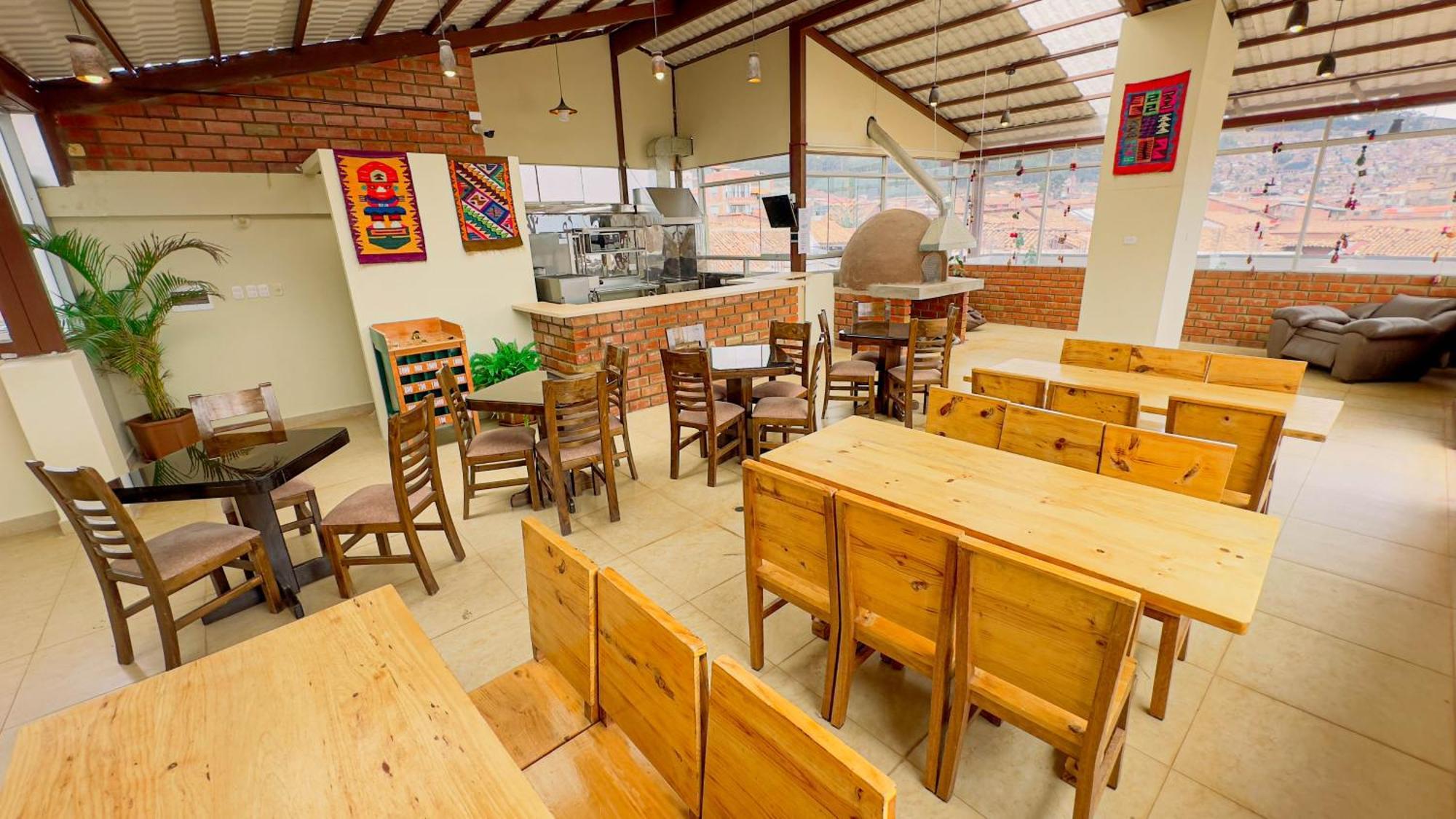 Andean Atoq Hostal Cuzco