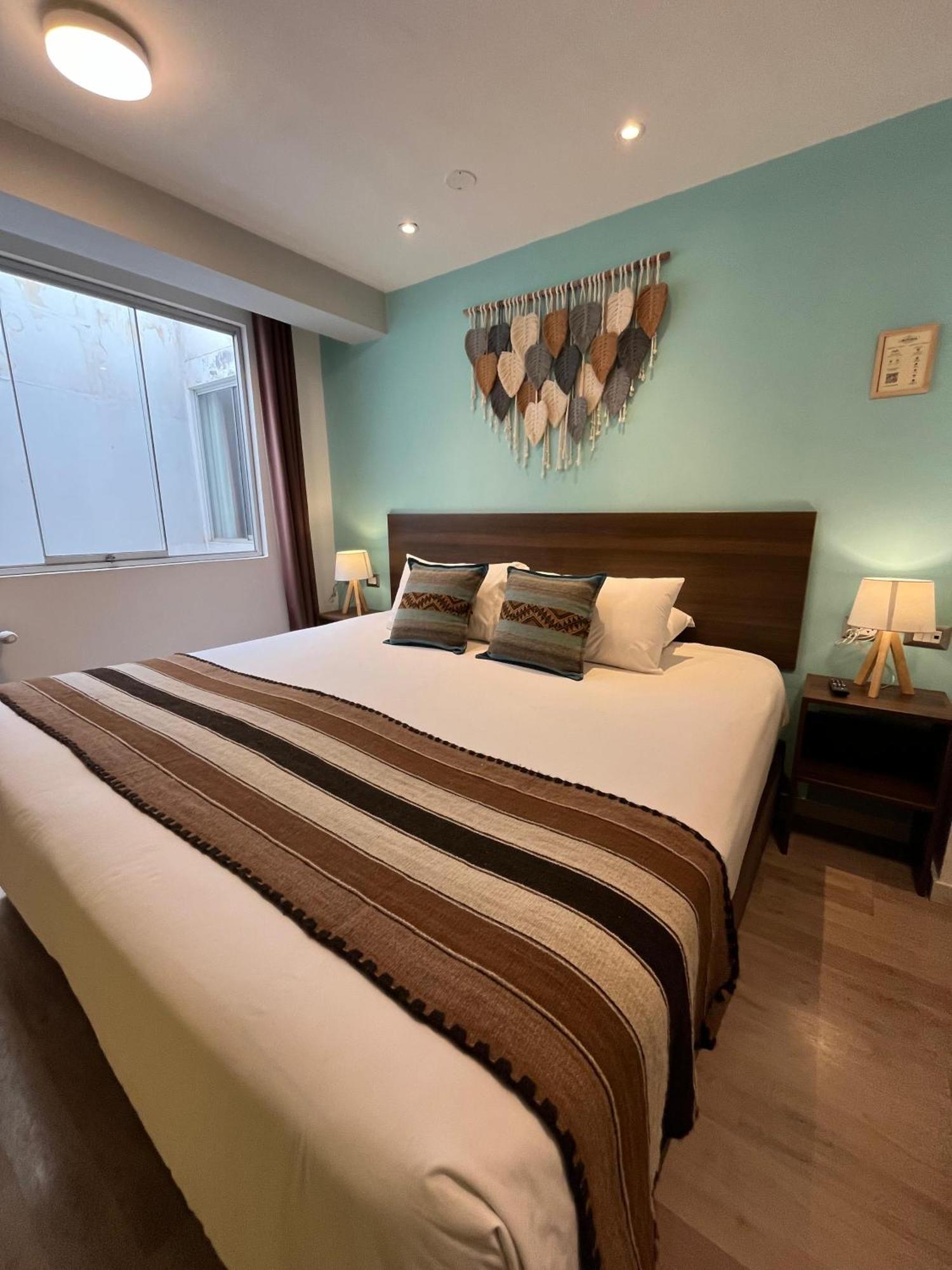 Casa Cristobal Centenario Deluxe Hotel