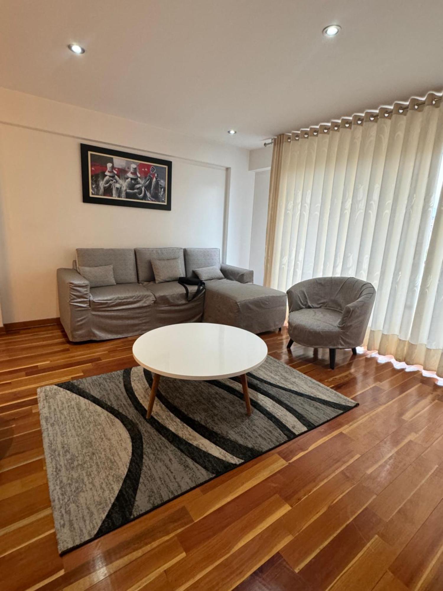 Qf Apartment