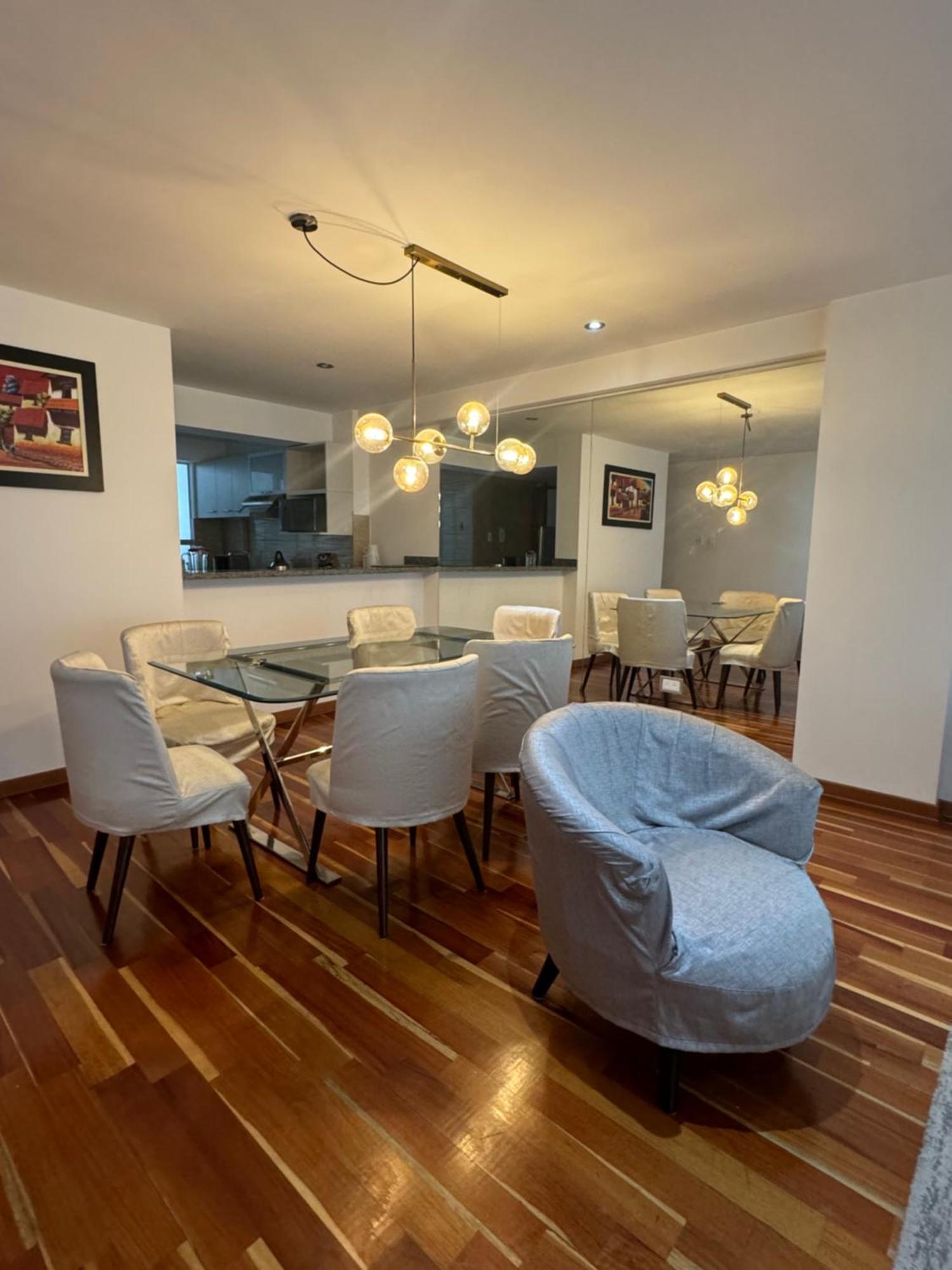 Apartment Qf *