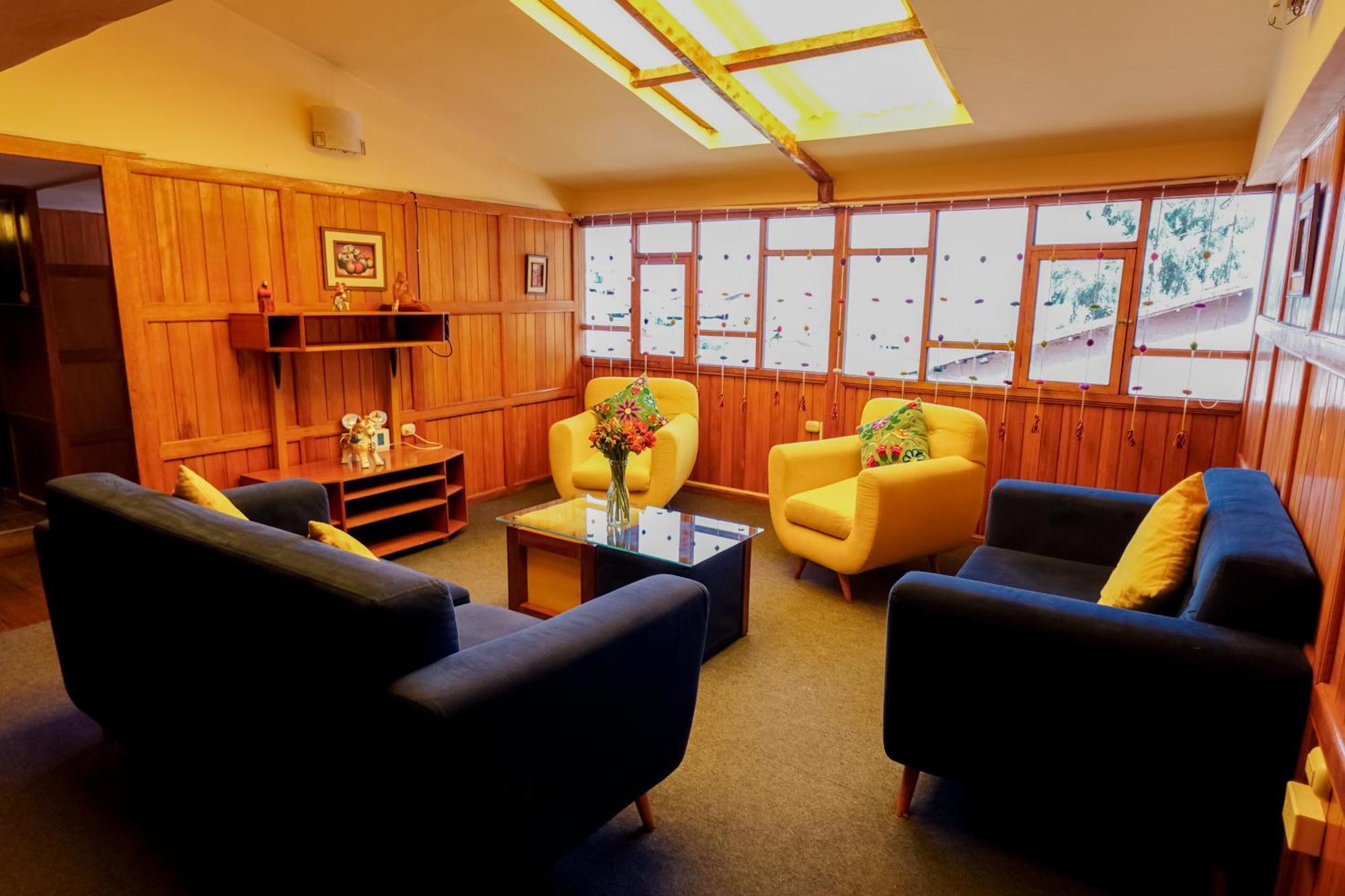 Warm And House With Spectacular View Of