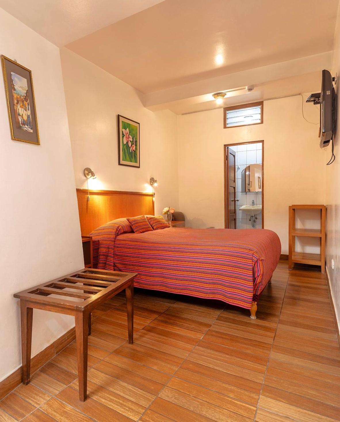 Hotel Saphi - Excelente Ubicacion 2*