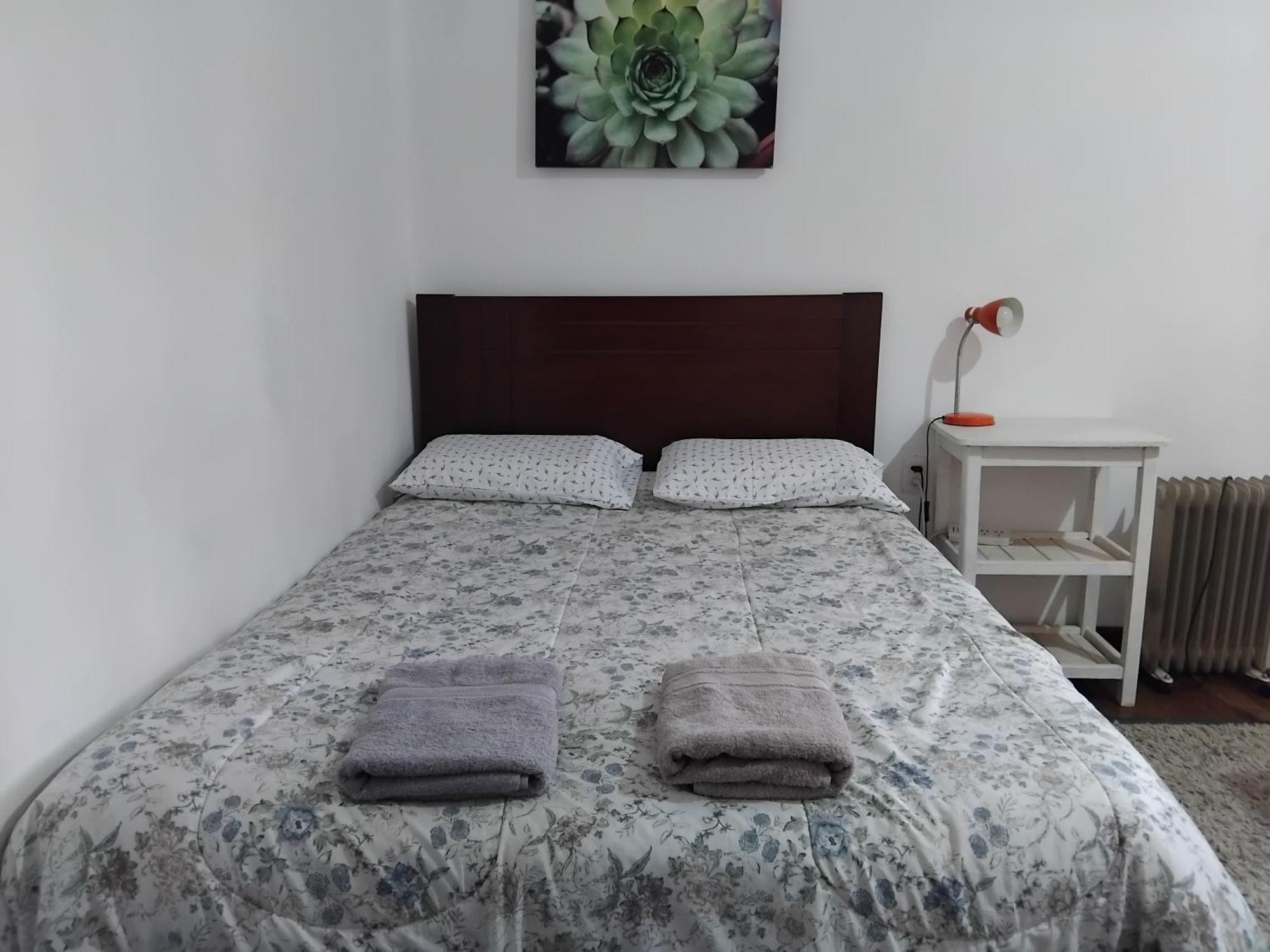 In Historic Center With Private Bathroom And Kitchen! Apartment *