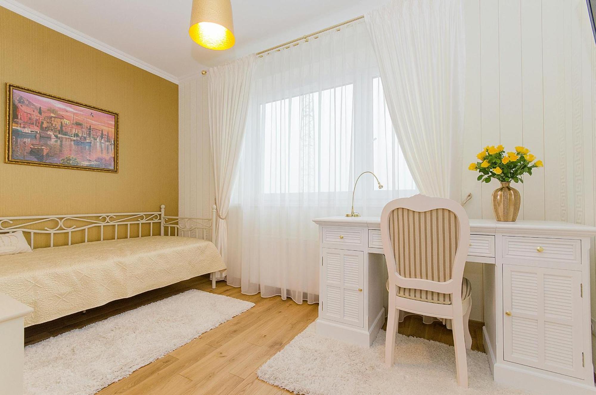 Hotel Demoqhc