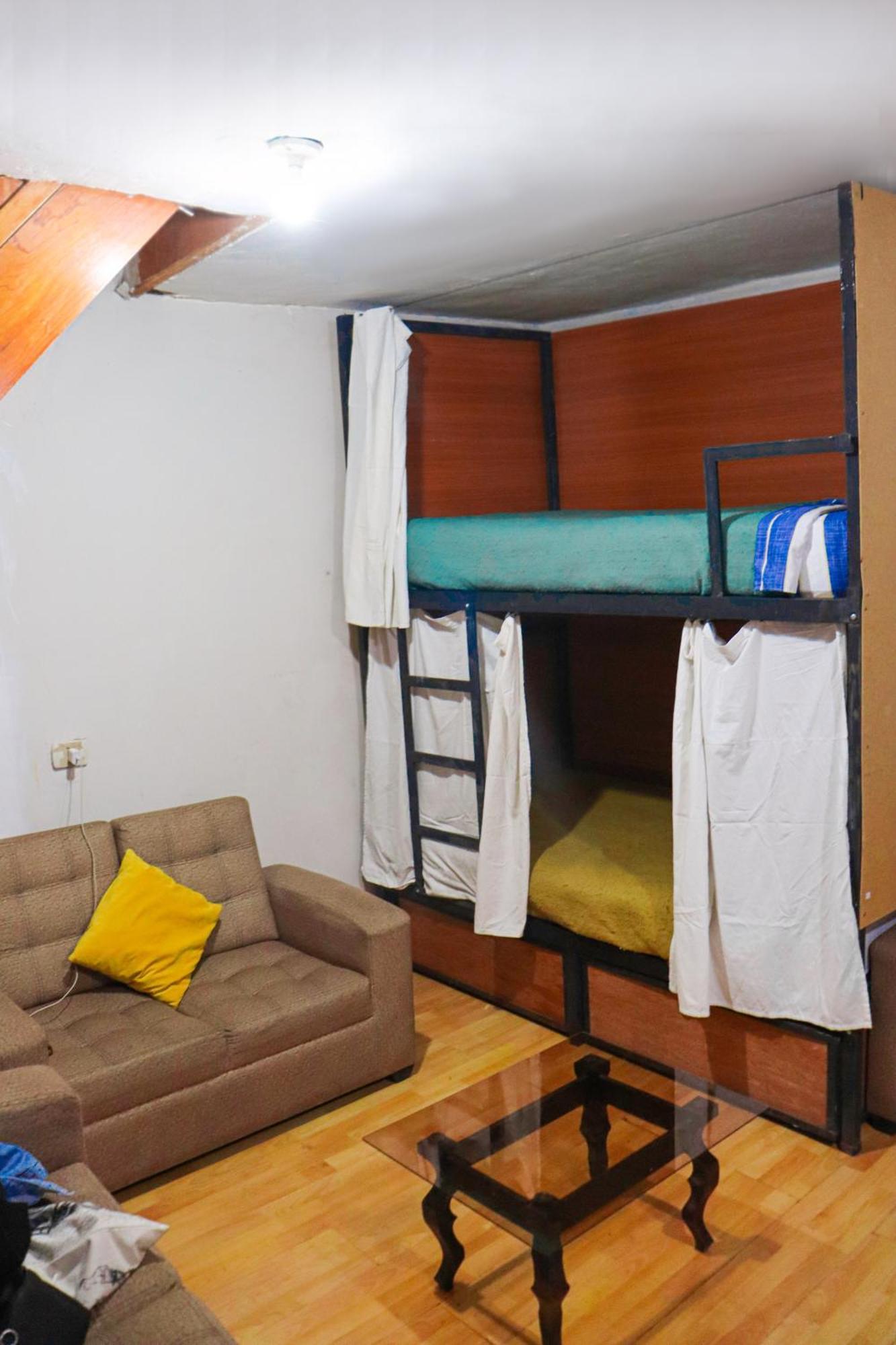 Hostel Malahierba *