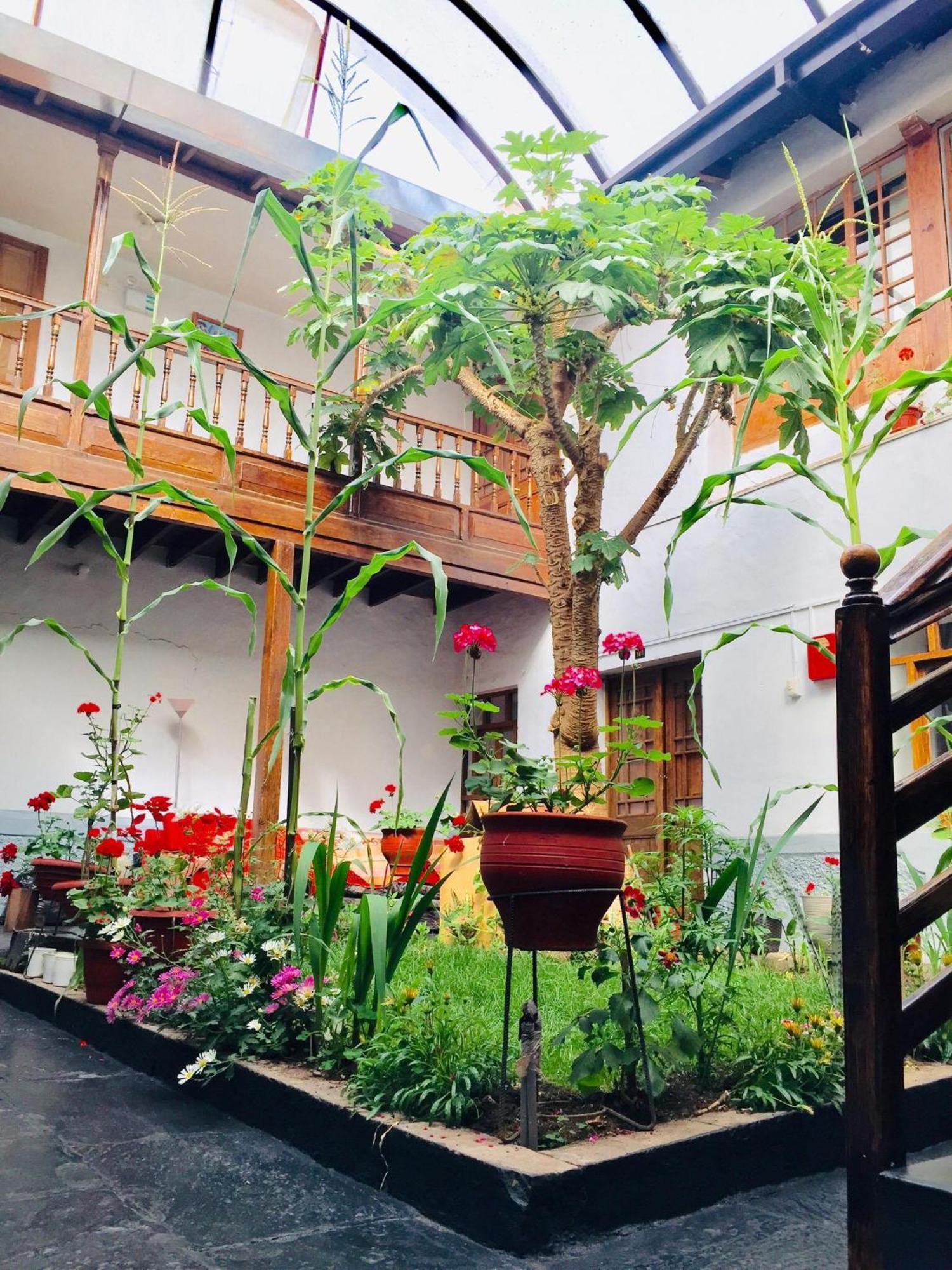 El Conquistador Hotel *