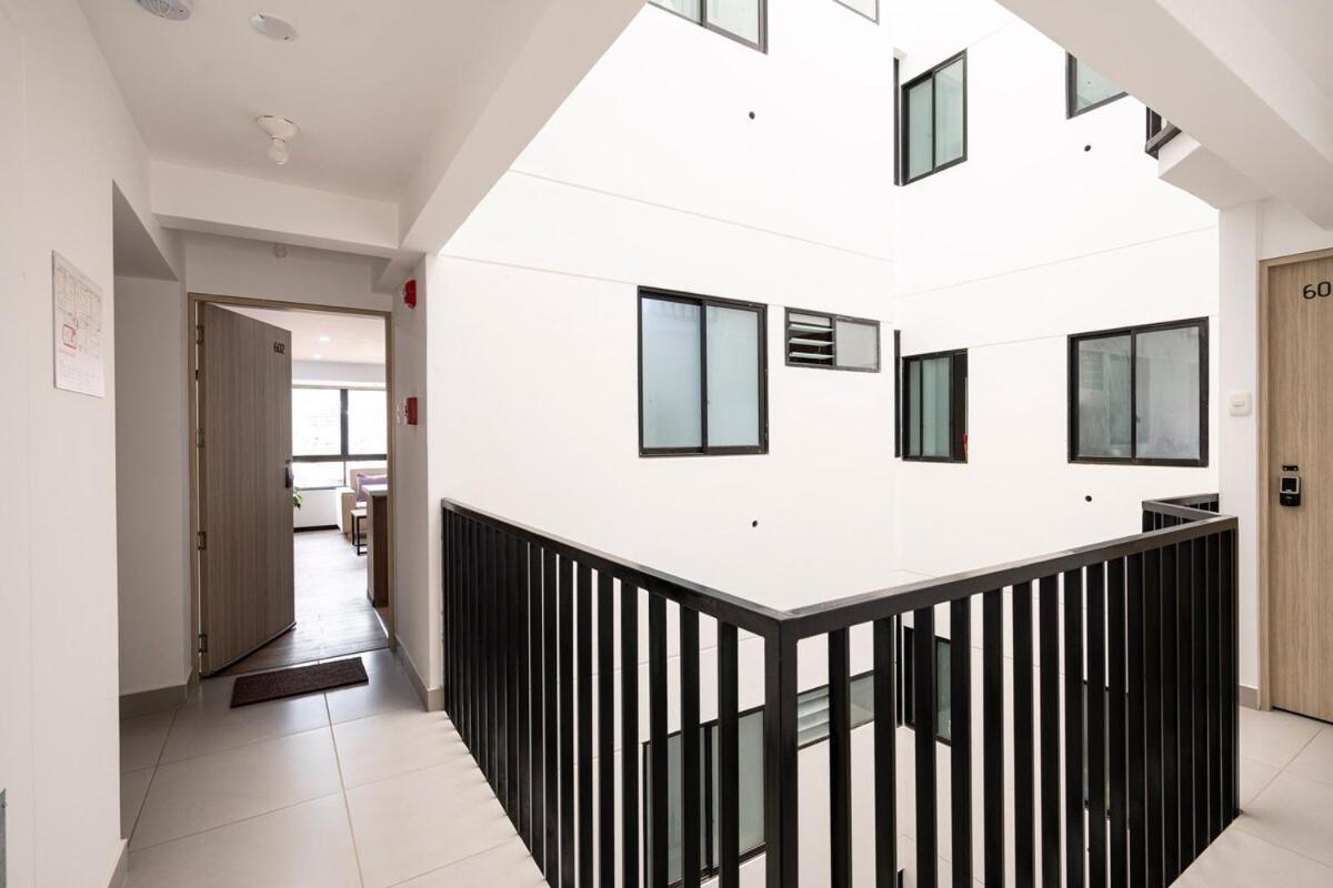 Apartment Cozy And Modern Near Downtown *